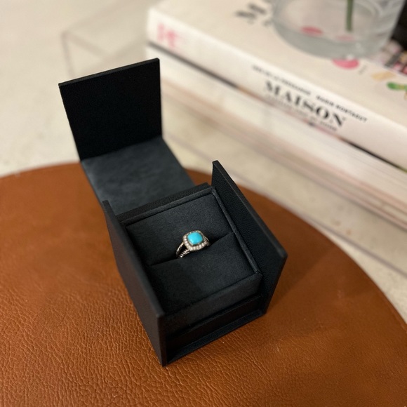 David Yurman Petite Albion Ring with turquoise and diamond LIMITED—LIKE NEW - Picture 5 of 6